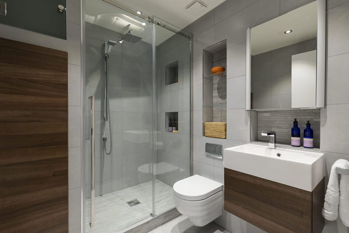 Luxury bathroom design and affordable prices